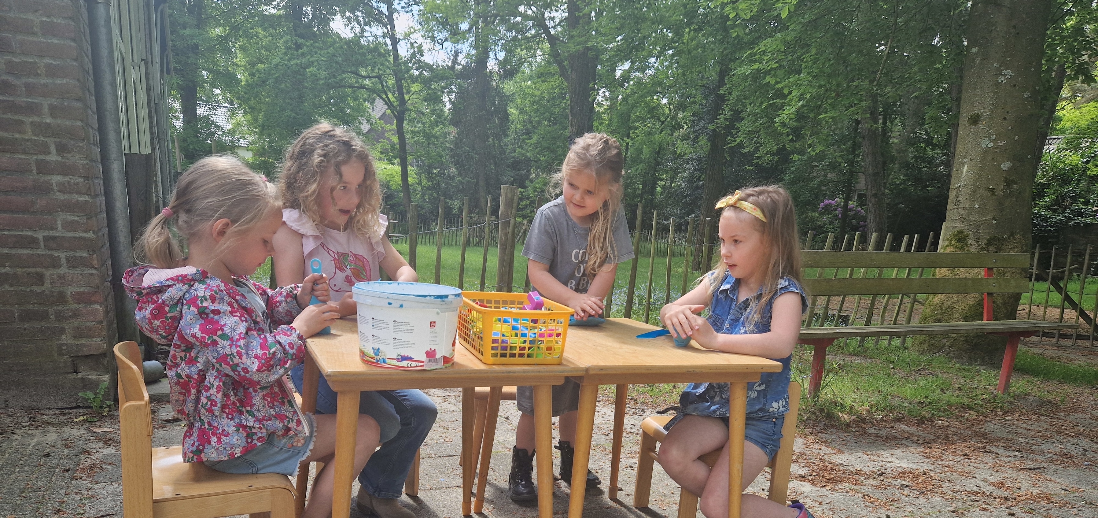 Buiten spelen bij Fonkeltuin